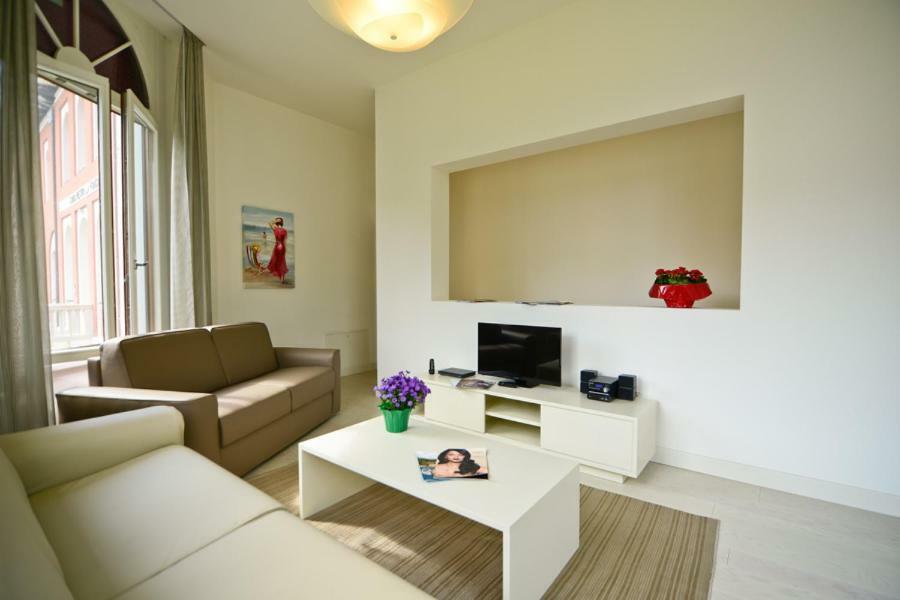 Residence La Fontaine Lido di Venezia Luaran gambar